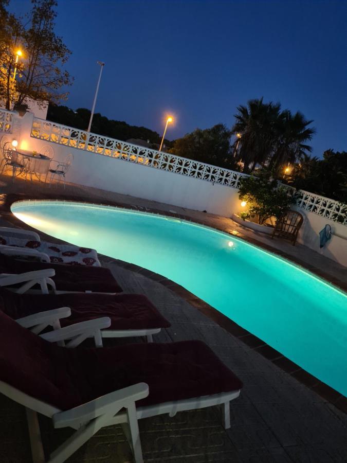 Lolita Villa Калпе Екстериор снимка